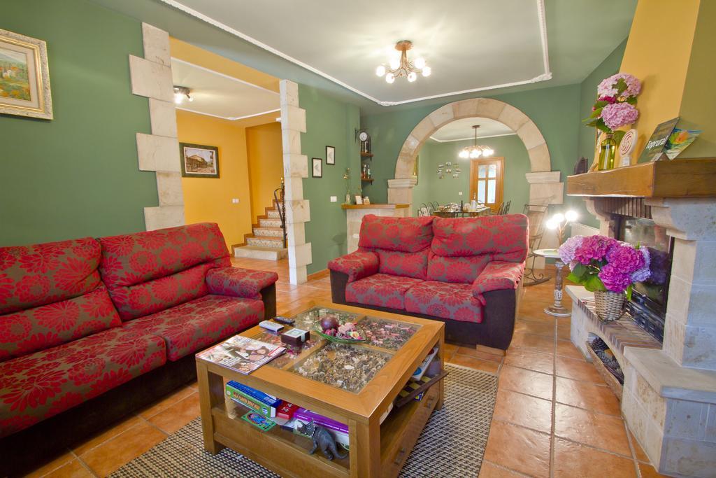 Posada De Villacarriedo المظهر الخارجي الصورة